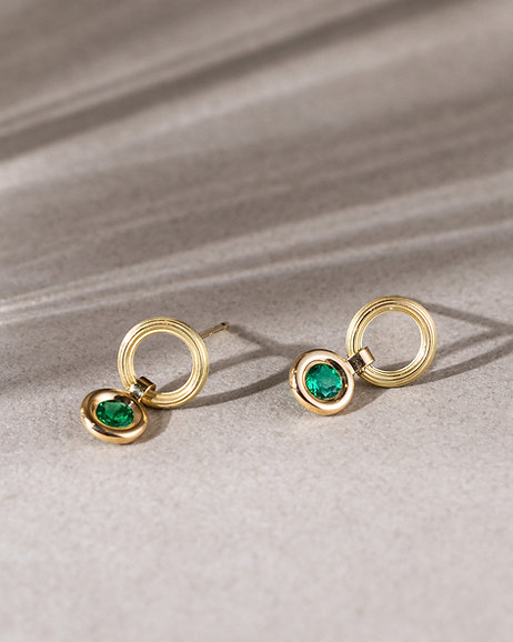 Groove Earrings with Emerald
