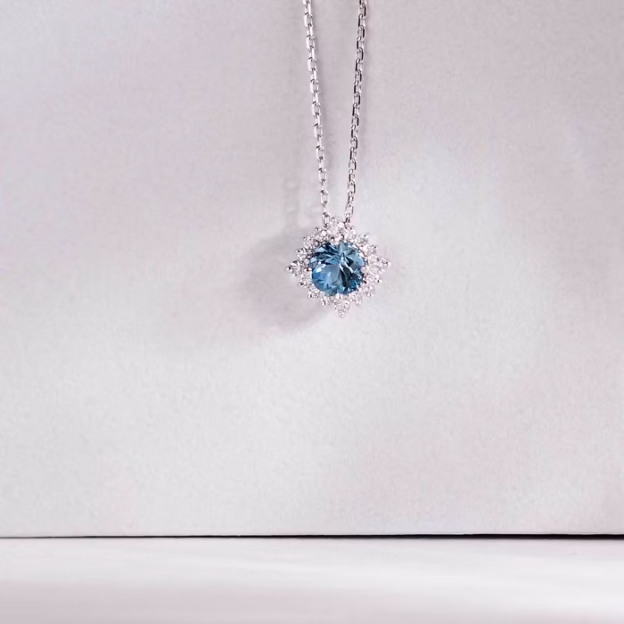 Mon Soleil Aquamarine Necklace