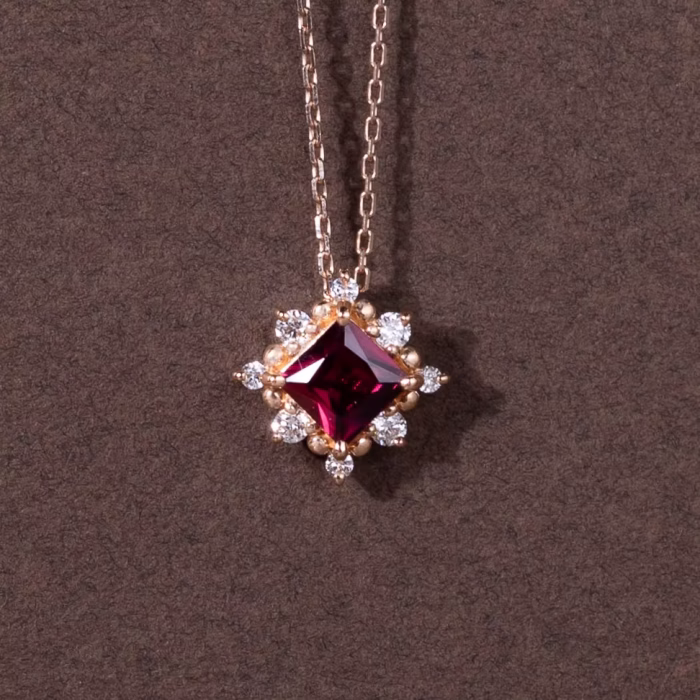 Rhodolite Garnet Stella Necklace