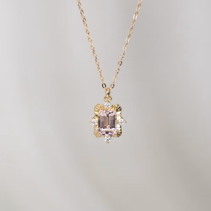 Tempo Necklace with Morganite